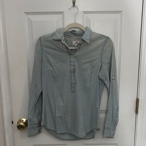 Vineyard Vines Light Blue Button Down Shirt
